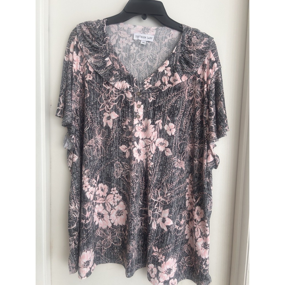 Southern Lady Women's Short Sleeve Ruffled Collar Blouse Pink/Black Floral 3X
